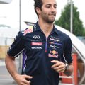 Ricciardo lõi Top Geari saates Hamiltoni rekordi üle pea sekundiga