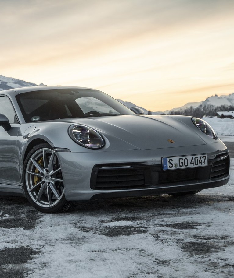 Porsche 911 välimus sai märksa musklilisem, jõudu ja sitkust on senisest rohkem ning juhiabid ja moodne elektroonika teevad legendaarse sportlase nutikamaks.
