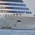 ФОТО DELFI: Судно Tallink вернулось в порт из-за шторма