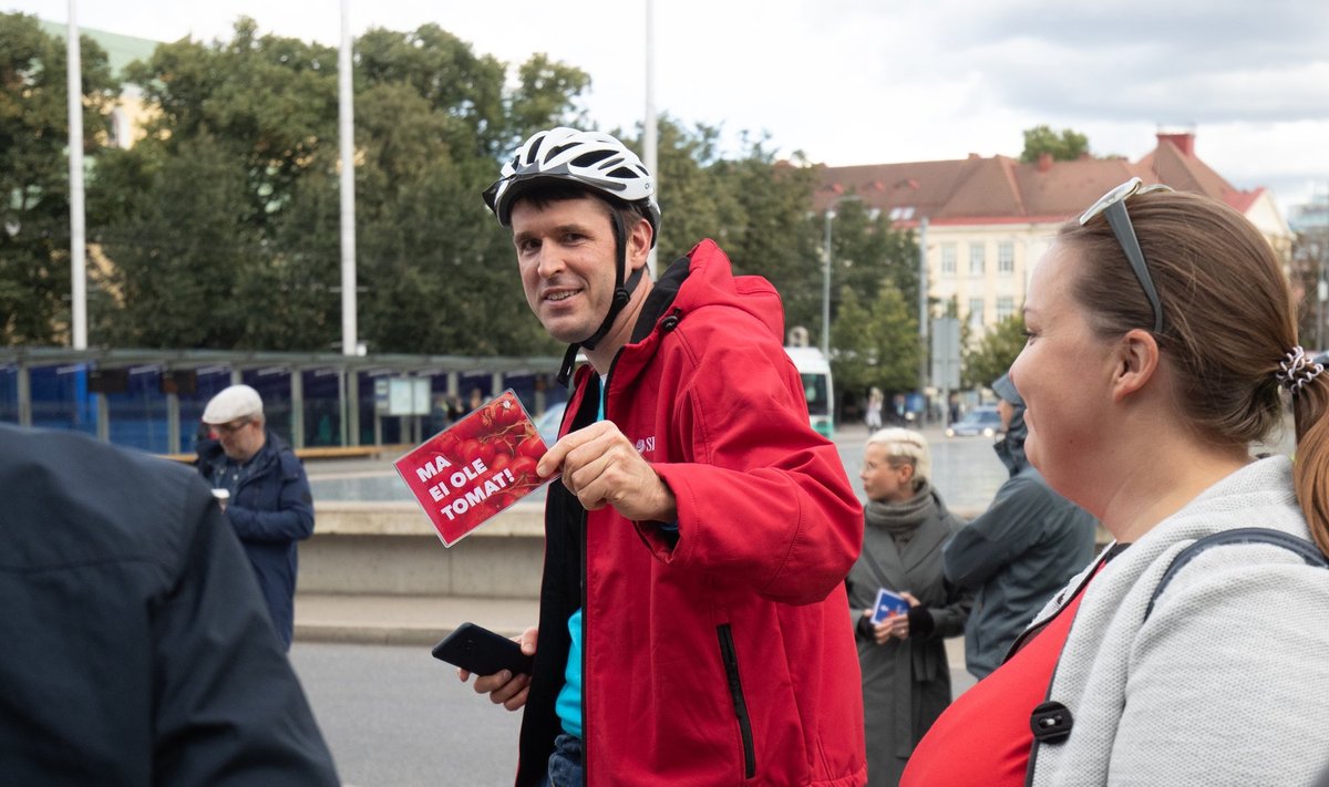 Jalgratturite meeleavaldus linnavalituse ees 11.09.2020