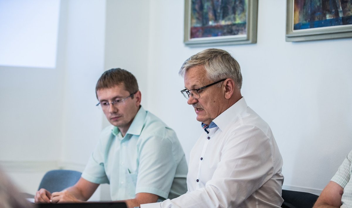 Maaeluministeeriumi põllumajandus- ja maaelupoliitika asekantsler Marko Gorban (vasakul) ja maaeluminister Tarmo Tamm.