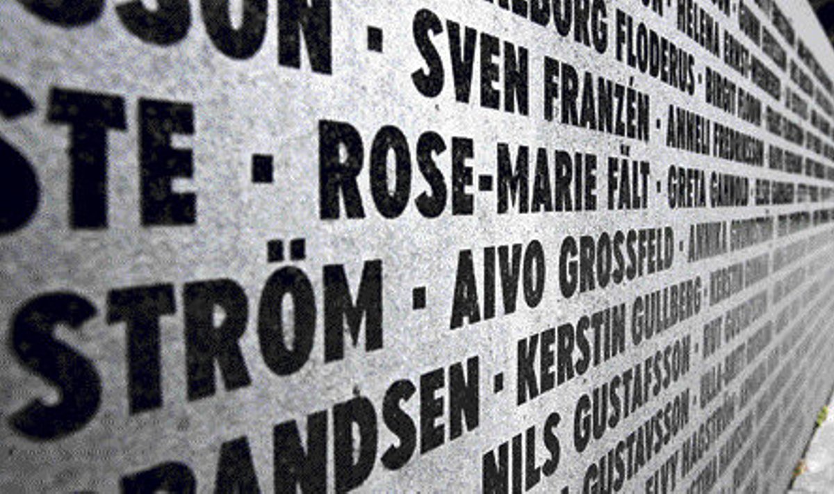 Estoniale elu jätnud 852 inimese nimed on kantud Rannavärava mäel asuvale mälestusmärgile.
