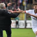 VIDEO | Bundesliga mängus vastaste peatreeneri pikali jooksnud Frankfurdi kapten vallandas väljakul kaose