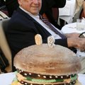 Suri maailma kuulsaima burgeri looja