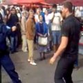VIDEO: Kuulus eestlasest "kung-fu seenemüüja", kes tegi tuule alla Soome politseile, ilmus välja Tallinna maasikamüüjana