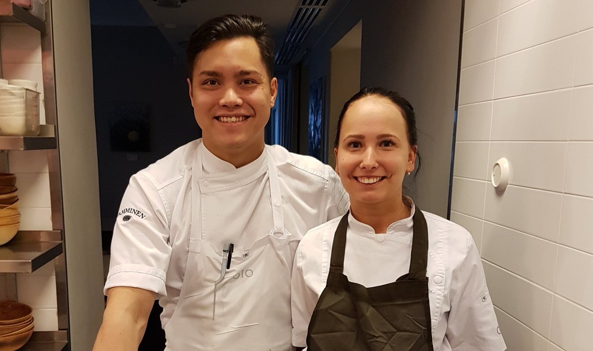 Silverspoon noore koka võistluse võitja Karolyn Perle, koos oma Olo restorani juhendaja Kim Mustoneniga.