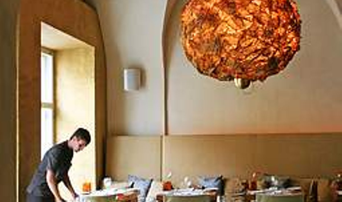 BOCCA: Sarnase atmosfääriga restorani Itaaliat ka risti-põiki läbi sõites ei kohta. Tegu on kohaliku nägemusega Itaalia söögikohast. EDWARD PROKS JUN