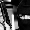 Maskis röövlid viisid pandimajast 1500 eurot ja telefoni