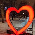 Любимец социальных сетей: в центре Таллинна вновь появилось светящееся сердце