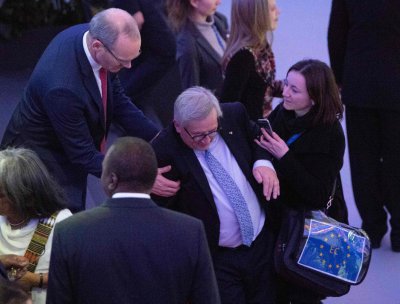 Euroopa Komisjoni presidendi Jean-Claude Junckeri eilne jalavääratus. 