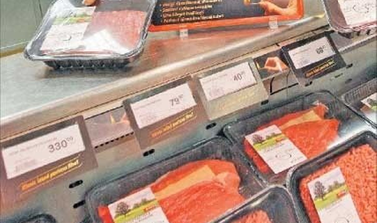 Kuigi Rimi kauplused on reklaaminud oma lihavalikut kui parimat, sai seal kuu aega osta ainult importliha. Tänasest on Eesti liha küll tagasi, kuid ainult kaalukaubana. 
