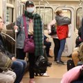 Peterburi metroos virutas mees maski nõudnud töötajale rusikaga näkku