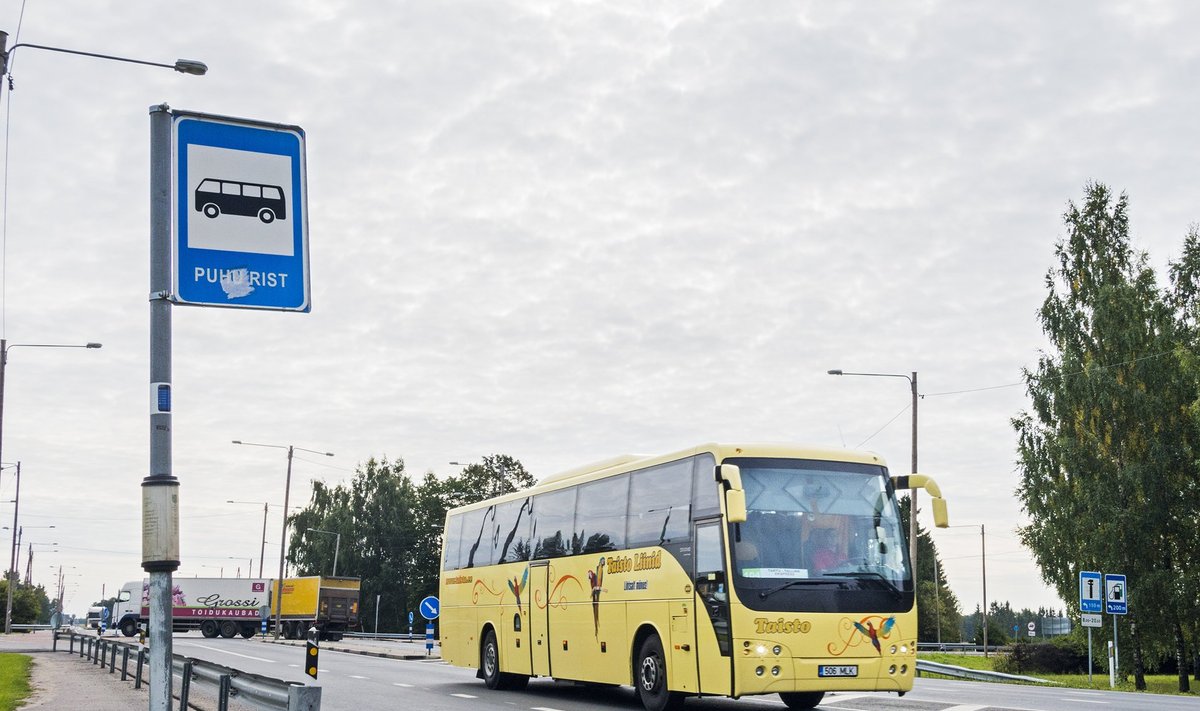 Kui Põltsamaalt saab Tallinnasse praegu ööpäevas kahe bussiga, siis Puhu ristis peatub juba 45 bussi.