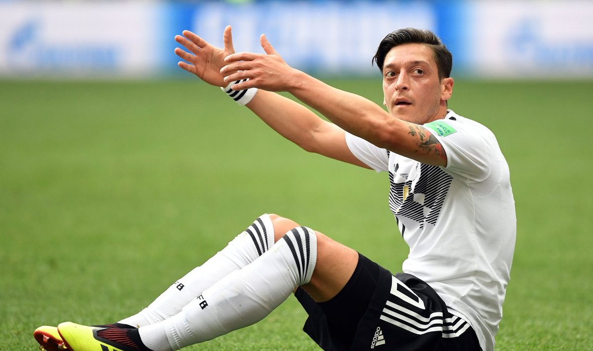 Mesut Özil ei suutnud Saksamaad võidule aidata.