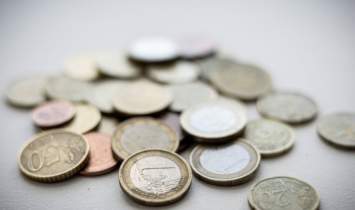 Eestis on viimastel aastatel tegelenud investeerimisega 55% 50-59-aastastest ja 35% 60-74-aastastest.