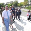 ФОТО И ВИДЕО: Прогулявшись по нарвскому променаду, президент очень много и хорошо говорила с народом по-русски