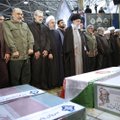VIDEO | Iraani kõrgeim juht palvetas nuttes USA tapetud kindral Soleimani sarga kohal
