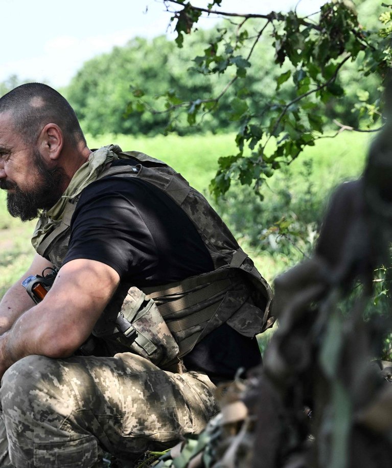 Ukraina suurtükiväelane rindejoonel Ida-Ukrainas Bahmuti lähedal. Foto on tehtud 20. juulil 2023.