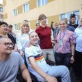 FOTOD | Kaljulaid kohtus Donbassis väejuhtidega ja külastas ümberasujate ühiselamut