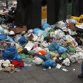 ФОТО и ВИДЕО: Бастующие дворники нарочно забрасывают Мадрид мусором