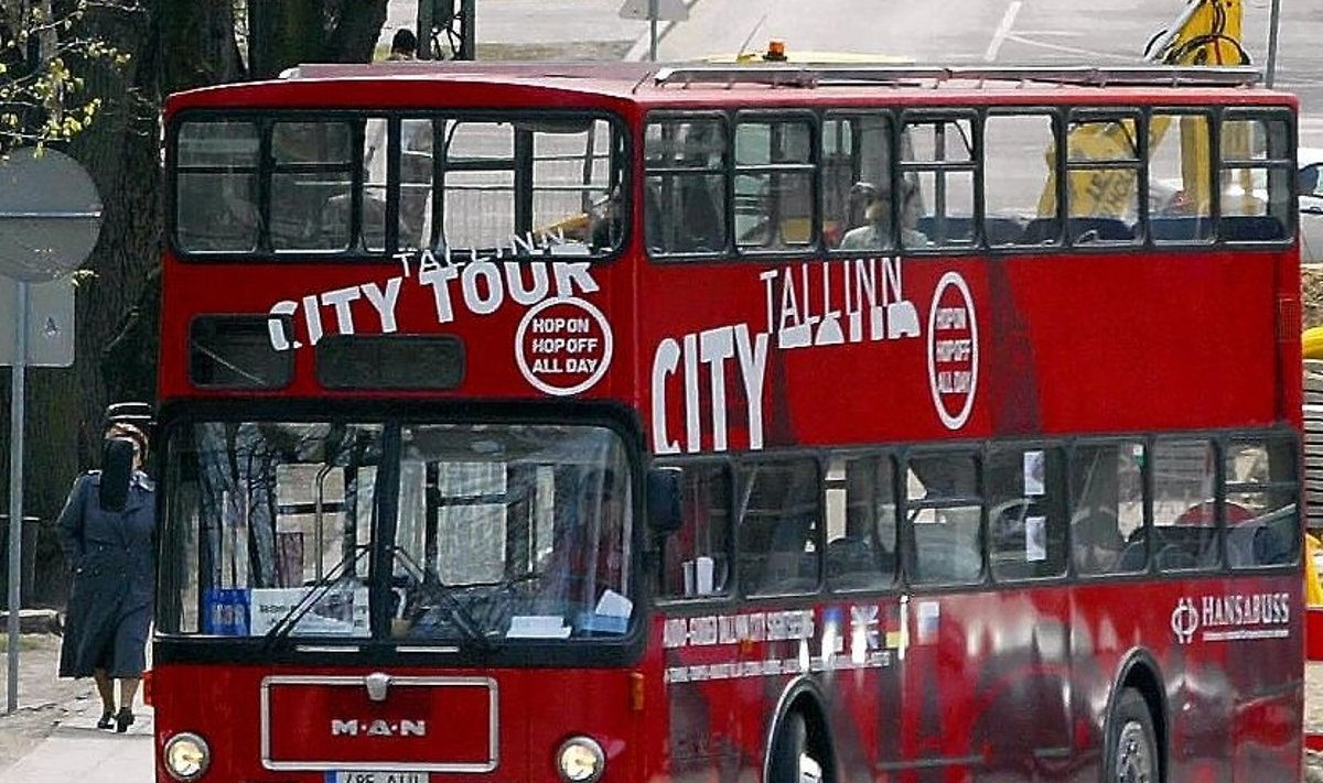 Hansabuss korraldab lisaks Tallinnale ka Riias sarnaste bussidega tuure.