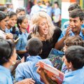 Imearmas! "India Xpress" noored jagasid India lastele kommi, mänguasju ja õppevahendeid!