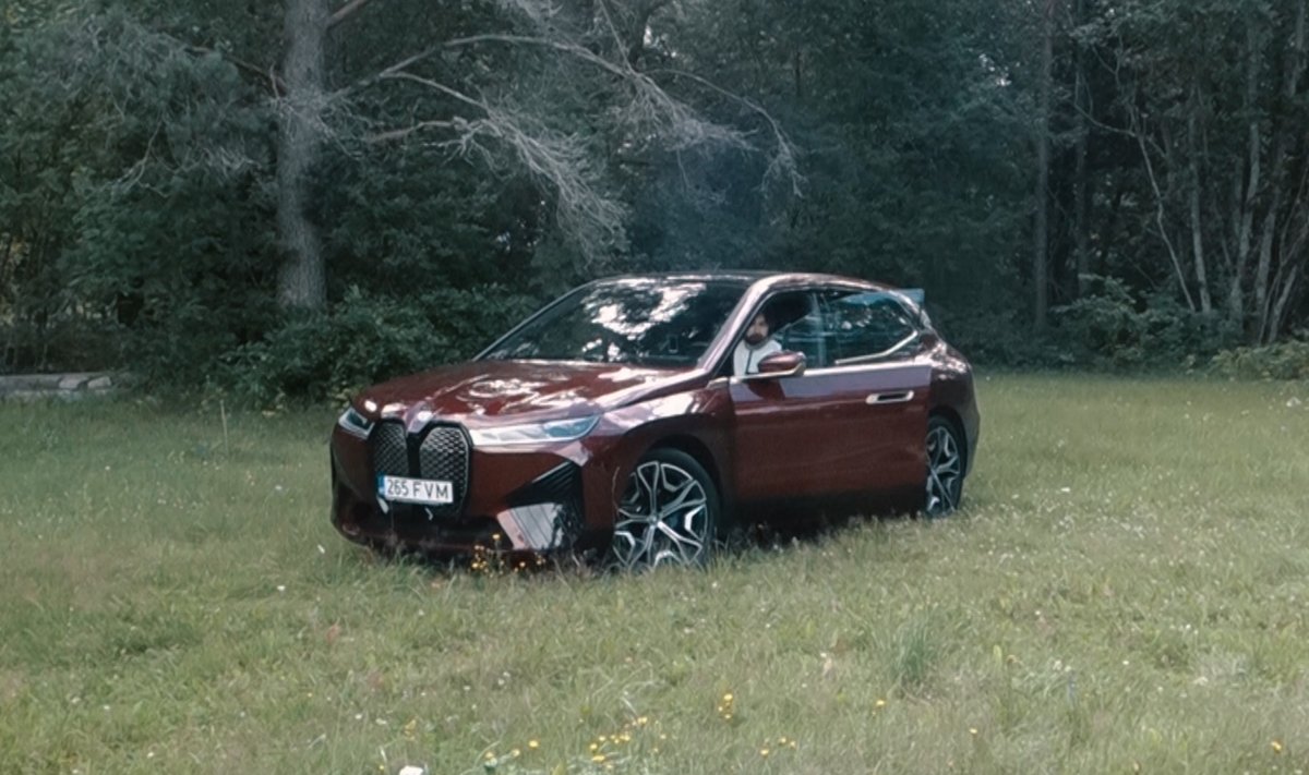 BMW iX 40