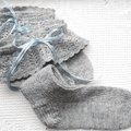 Villastele sokkidele vahelduseks võiks kududa pitsilised põlvikud