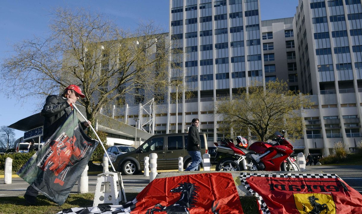 Grenoble`i haigla ette on toodud Ferrari sümboolikat.