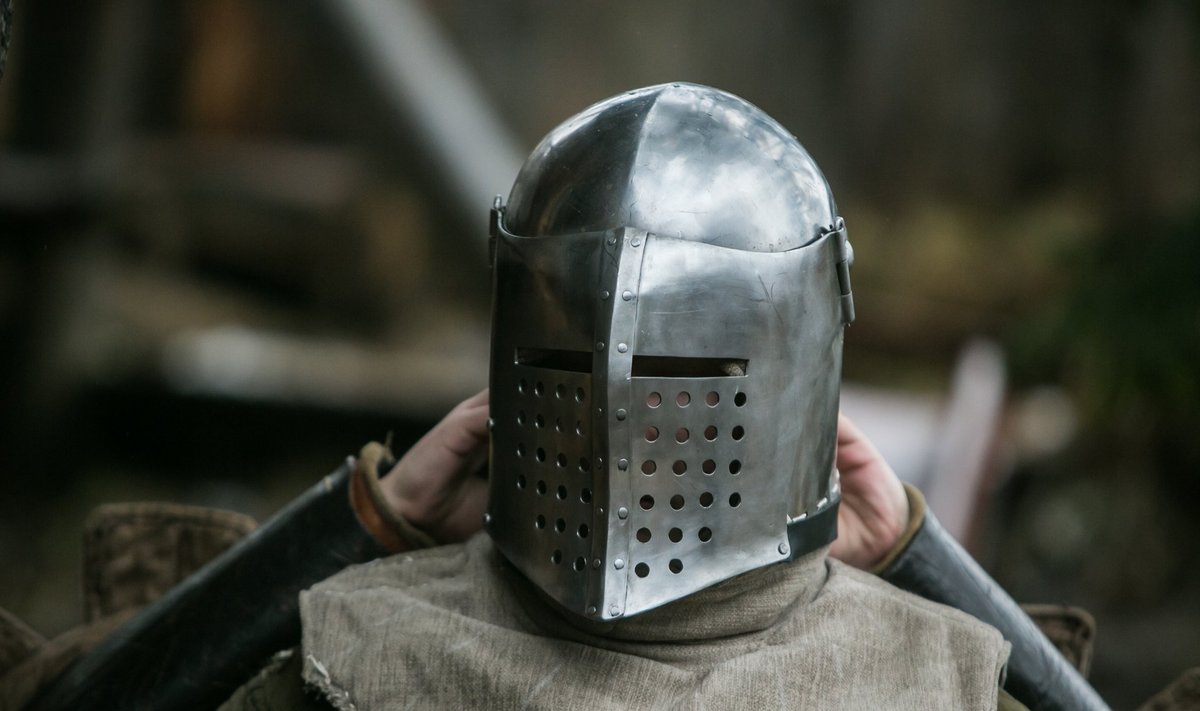 Viikingivõitlus viikingite külas