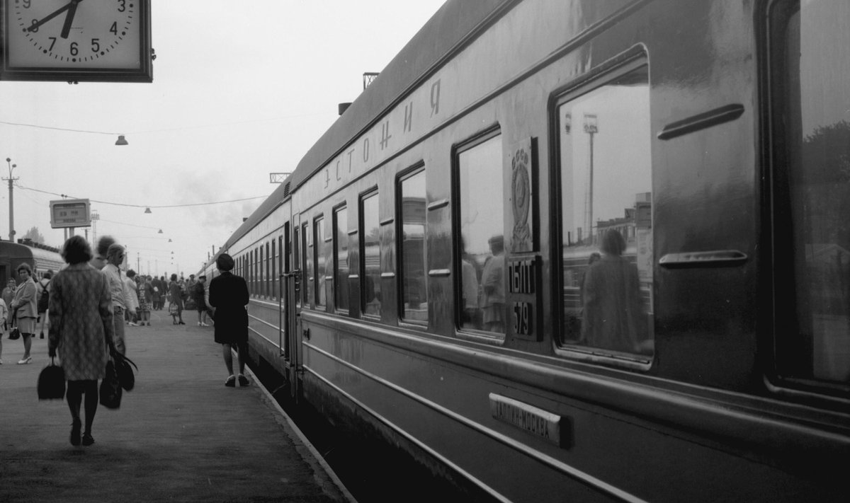 Поезд Москва-Таллинн