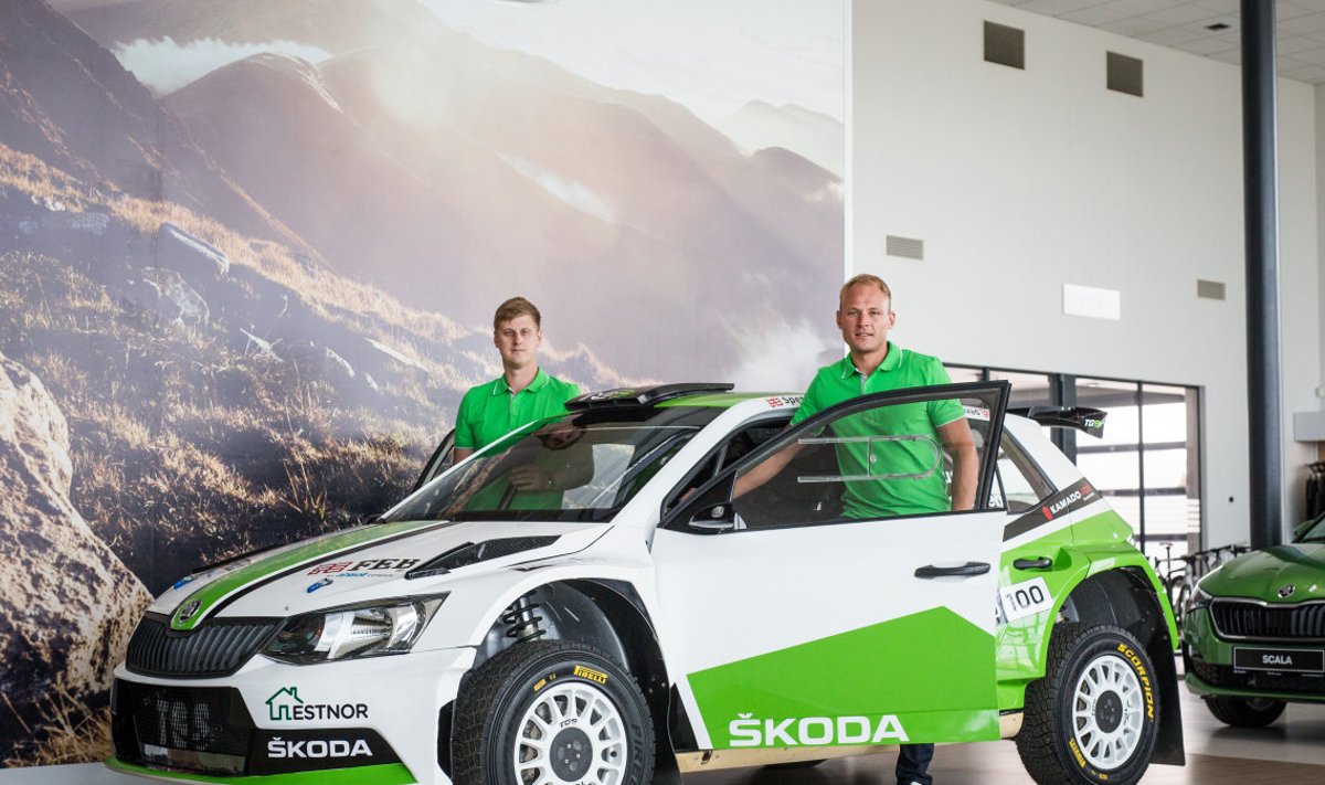 Rainer Aus ja Simo Koskinen Škoda Fabia R5-ga