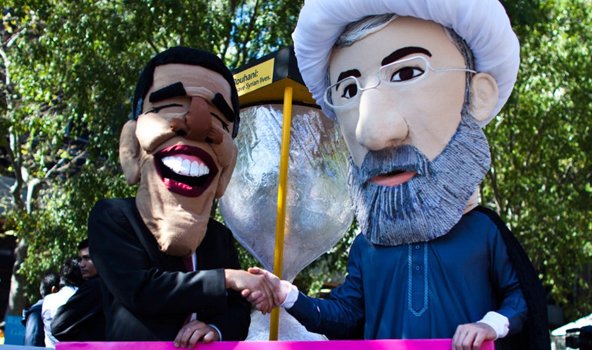 Obamaks ja Rouhaniks maskeerunud meeleavaldajad väljendasid ÜRO peakorteri juures soovi, et presidendid kohtuksid. Seda siiski ei juhtunud. 