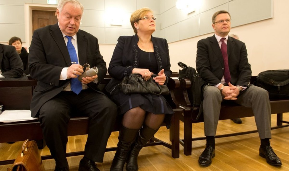 Villu Reiljan, Ester Tuiksoo ja Tullio Liblik maadevahetajate kohtuistungil ringkonnakohtus