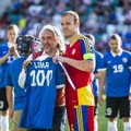 FOTO: 100. koondisemängu pidanud Andorra kapten sai Eesti jalgpalliliidult kena kingi