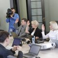 DELFI FOTOD: Vabariigi valimiskomisjon registreeris Kersti Kaljulaidi presidendikandidaadiks