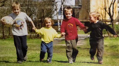 Kõik pere lapsed koos Keilas, vasakult: Christopher, Iris, Robert ja Ingmar