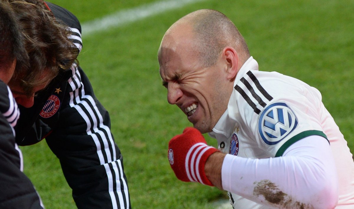 Arjen Robben sai vigastada. 