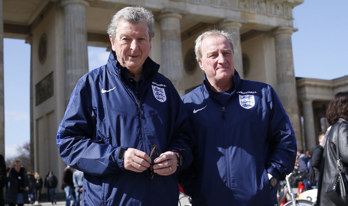 Roy Hodgson koos abitreeneri Ray Lewingtoniga Brandenburgi väravate juures.