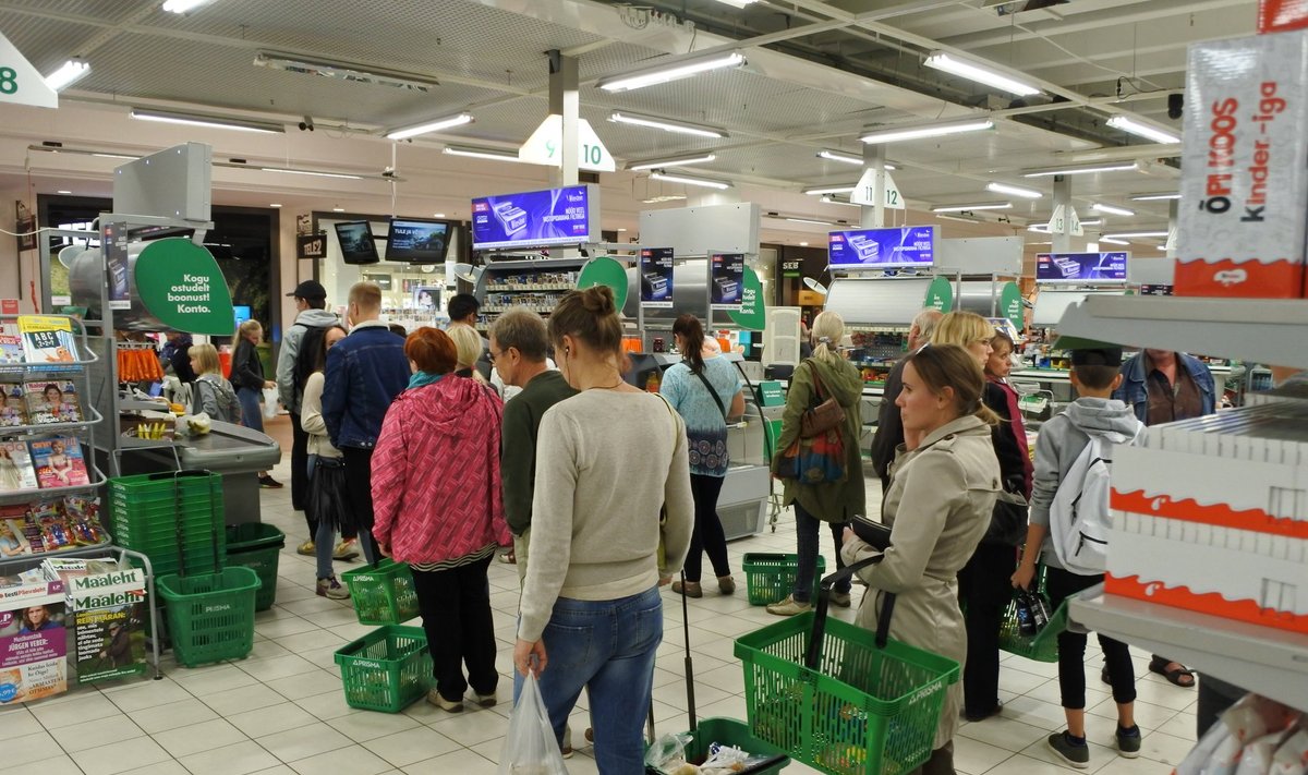 Seni on Soome tarbijate ühistutele kuuluval Prismal Eestis olnud ainult suured hüpermarketid, kuid enamik juurde tehtavaid poode järgib kodulähipoe ehk supermarketi kontseptsiooni.