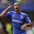 Inglaste kaptenipaela kannab iirlaste vastu Ashley Cole