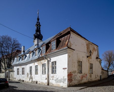 Renoveerimata hooned, Suur-Kloostri 14