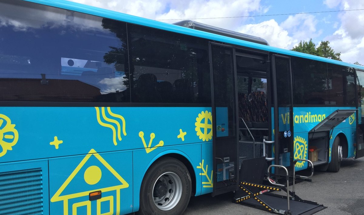 Viljandimaa bussisõitjate jaoks on kõik uus - uued bussid, sõidukaardid ja tasuta sõit.