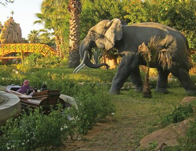 Tervel Kartaago maailma alal kohtab ikka ja jälle aasia elevantide skulptuure.