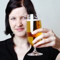 Noor naine: miks on kohustuslik end täna õhtul täis juua?