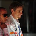 Piinlikku olukorda sattunud Lewis Hamilton pidi Buttoni ees vabandama