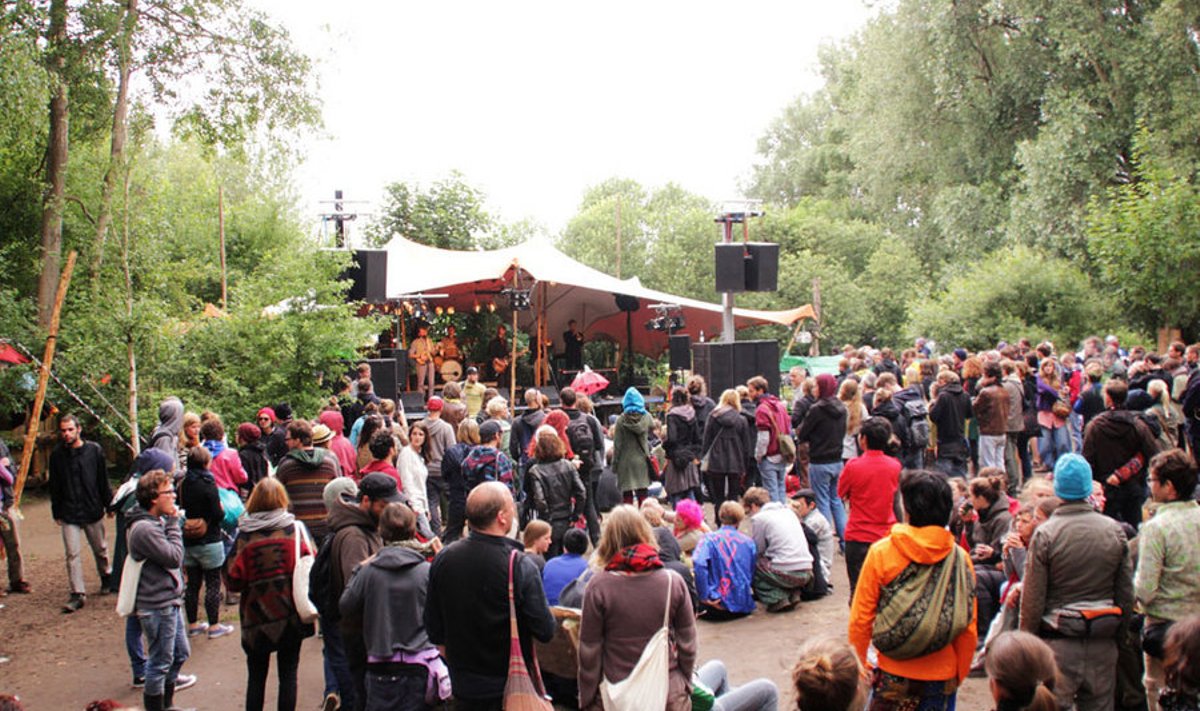 Fusionil mängis ilmselt esimese ja ainukese Eesti bändina ka Odd Hugo, kellel on tundeid sellelt eriliselt festivalilt raske sõnadesse panna. 