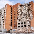 ФОТО: В Кохтла-Ярве завершен снос ”знаменитого” общежития