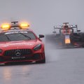 Turvaauto vedas Verstappeni võidule