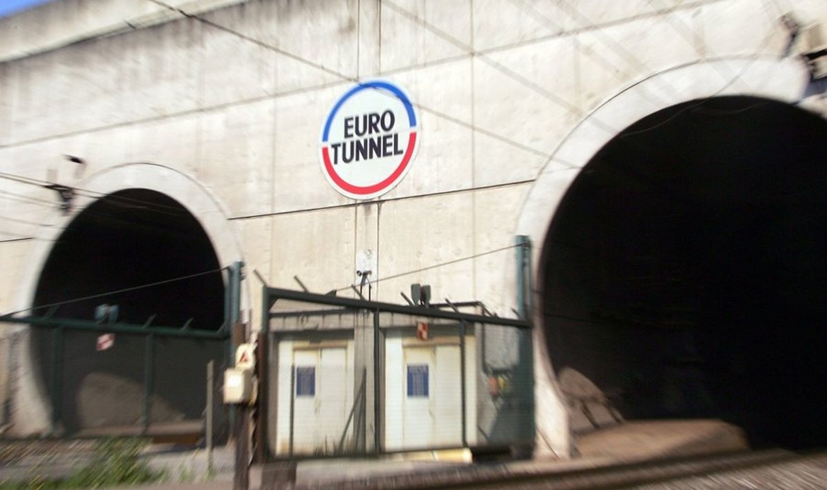 A picture taken 13 July 2006 in Coquelles, northern France, shows the entrance of the Eurotunnel.  Eurotunnel shares rose by more than a third on the back of the success of its public share swap offer early 29 May 2007, as trading resumed after a week-long suspension. The French financial market regulator announced on Friday the success of the share swap, which was designed to help the company tackle its massive debt. AFP PHOTO DENIS CHARLET